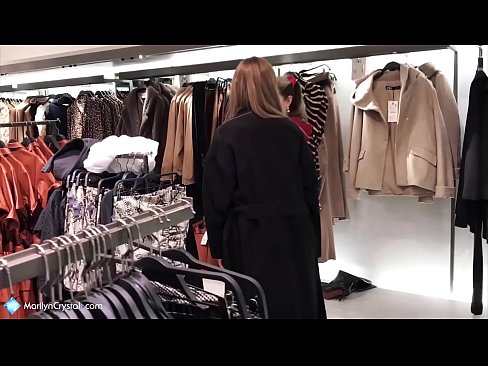 ❤️ Lesbíur fróa sér og sleikja kisubúð - gin gerson crystal marilyn Fallegt klám hjá okkur